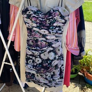 Beautiful in great condition BCBG strapless dress